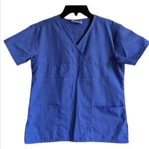 ▪️Sivvan Scrub Top V-Neck Partial Wrap Mock